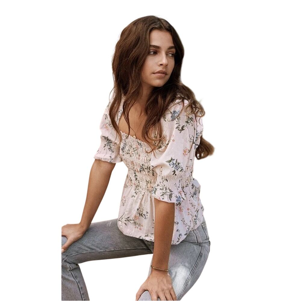 Saylor Clover Floral Blush Pink Top Women’s size XS